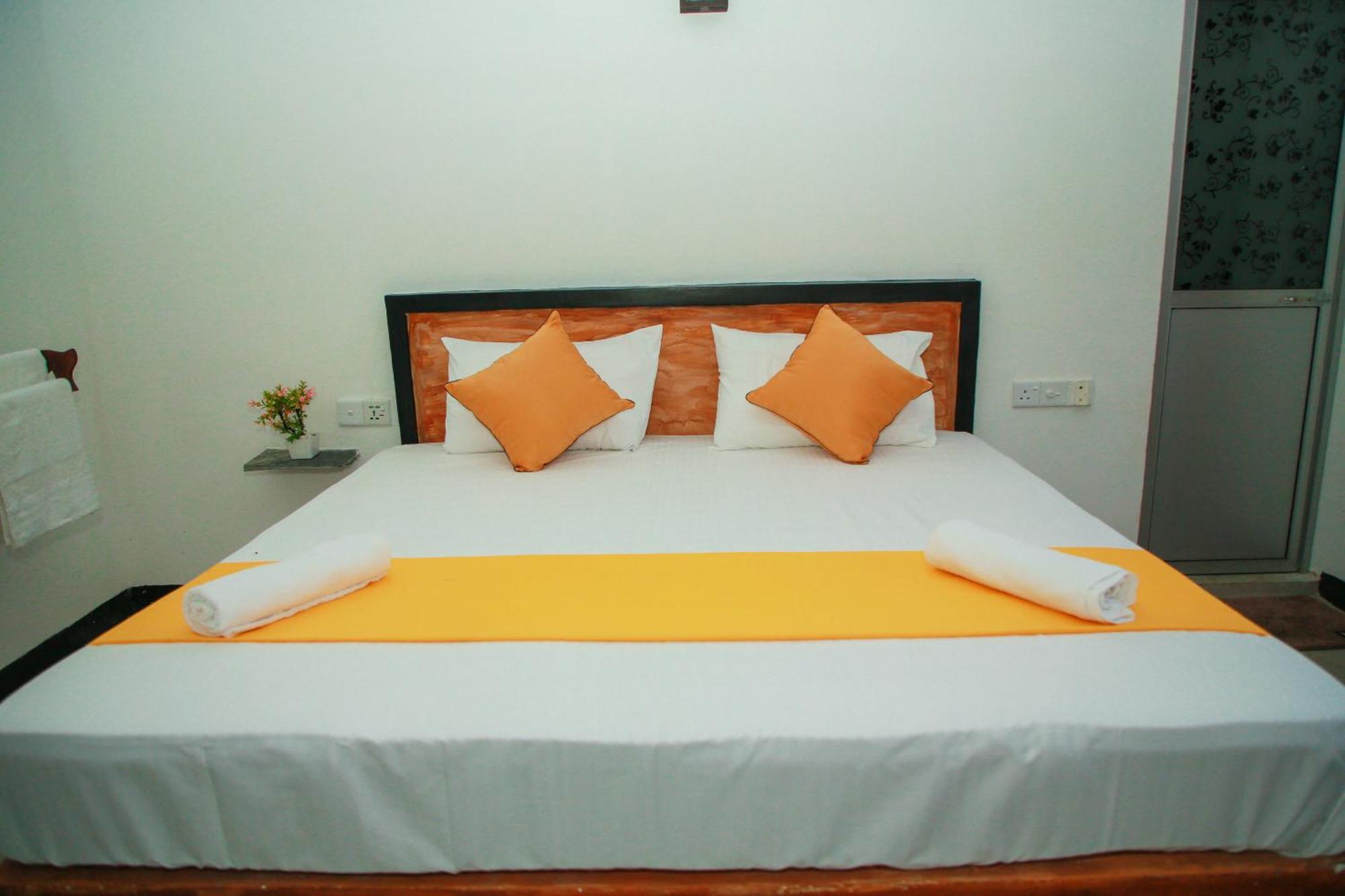 Hotel Samee Dream Guest à Midigama-Est Extérieur photo