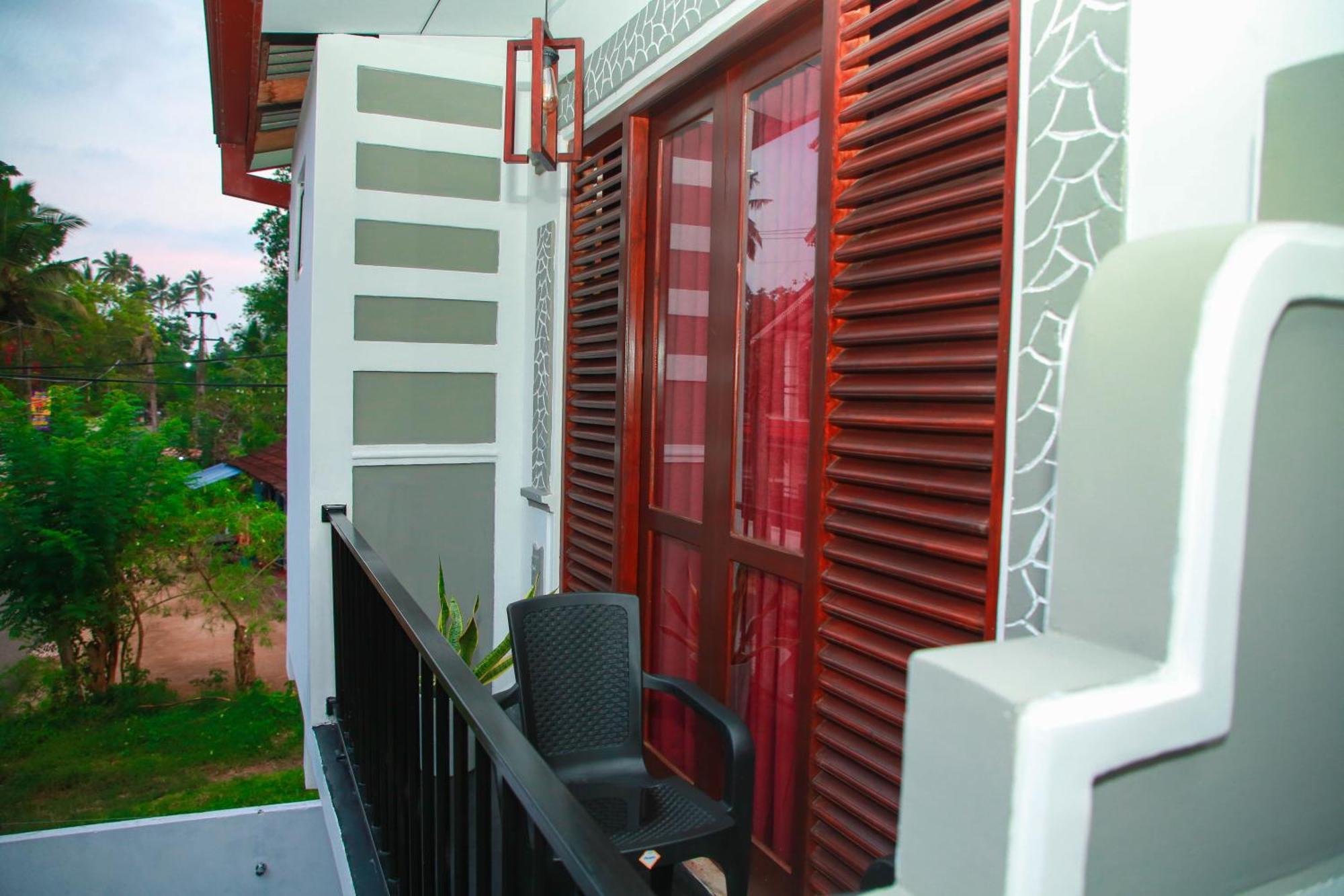 Hotel Samee Dream Guest à Midigama-Est Extérieur photo